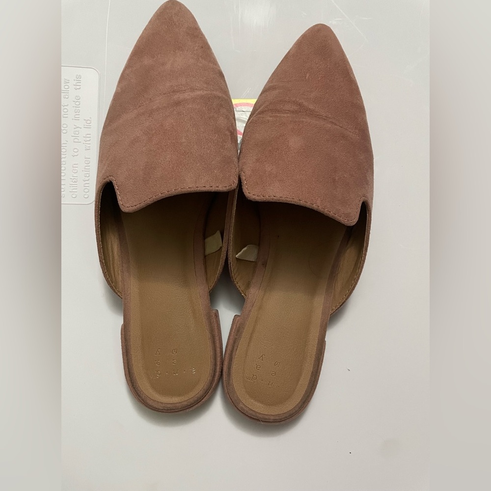 Pink Pointed Flats